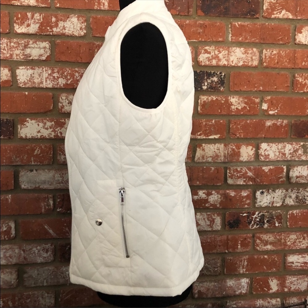 Puffer Vest - Picture 6 of 6